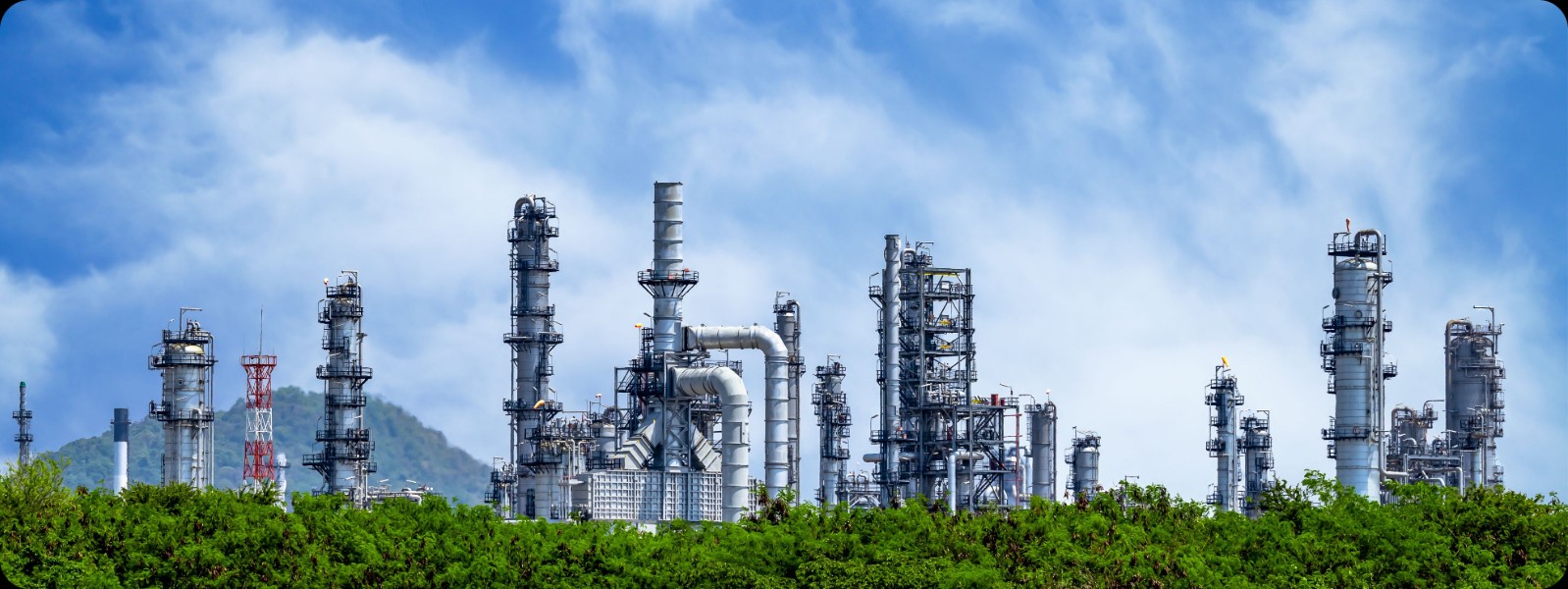 用工业AI让精密化工出产更智能、更高效、更卓越