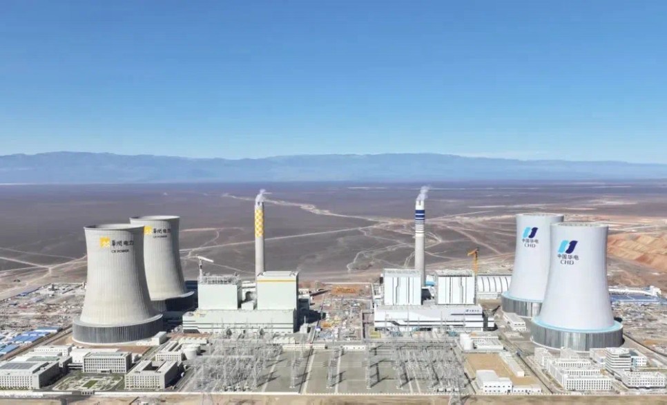 戈壁极境崛起智慧能源枢纽：J9集团助力 